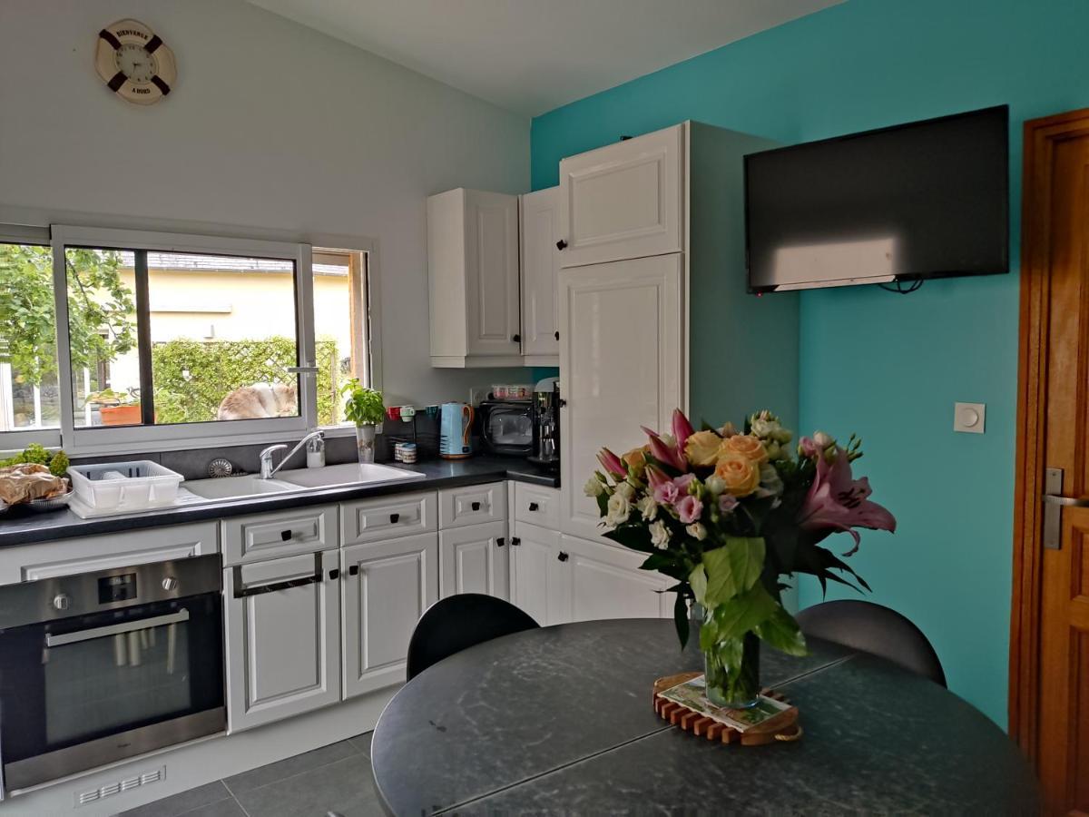 Maisonnette Cosy Bien Situee Dol-de-Bretagne Zewnętrze zdjęcie